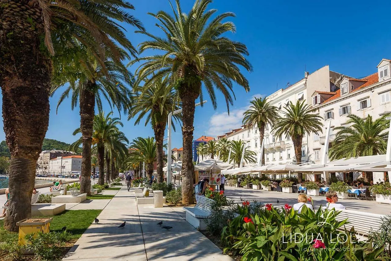 Apartment Duci Split 0*,  Croatia