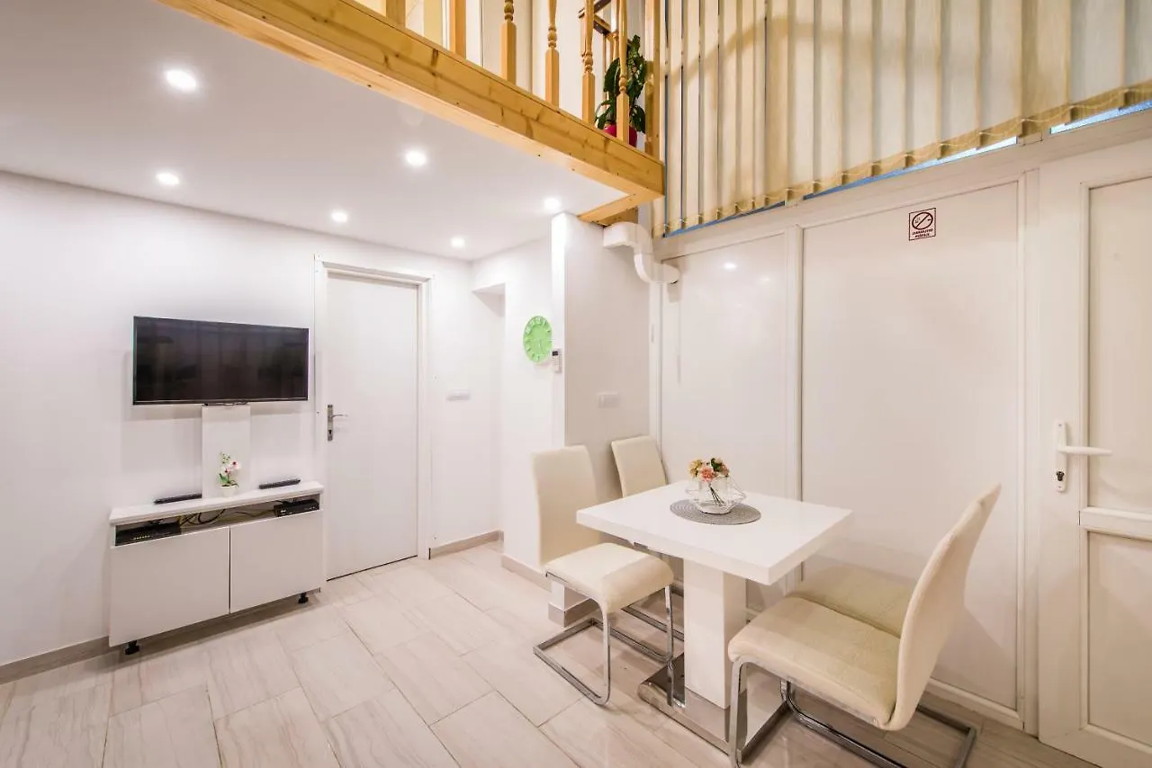 Apartment Duci Split